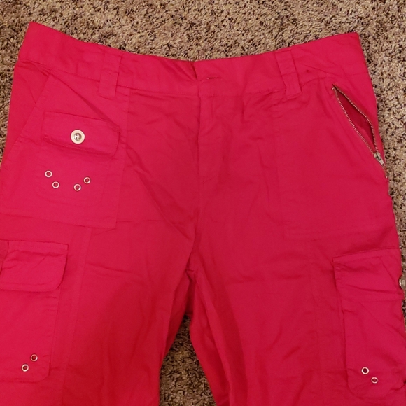 NWOT Men's Red Cargo shorts - Picture 2 of 6